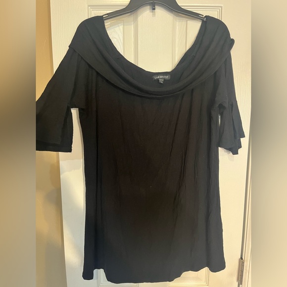 Black off the shoulder size 18/20 lane Bryant top - Picture 2 of 2